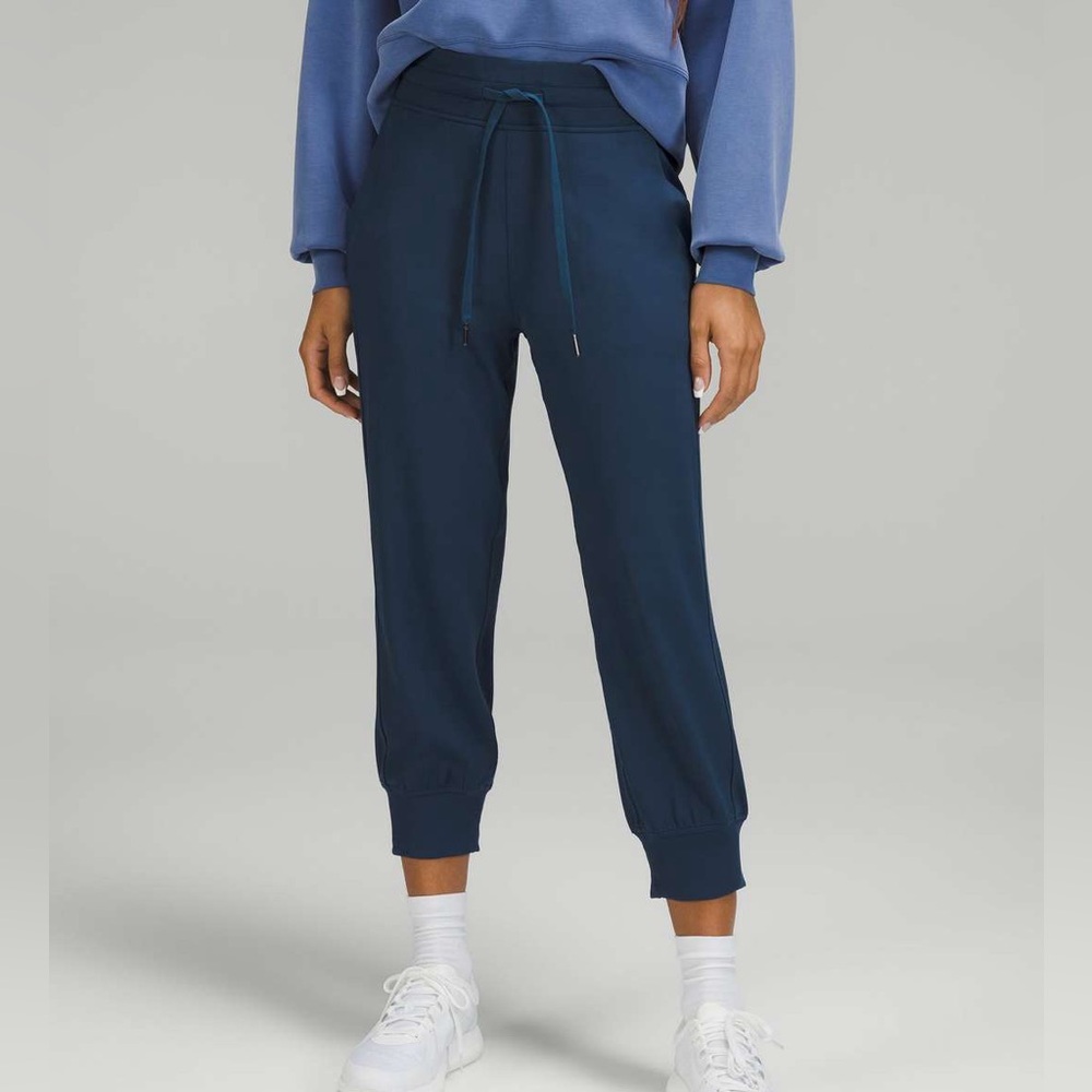 Lululemon Ready to Rulu High-Rise blue navy Jogger size 6